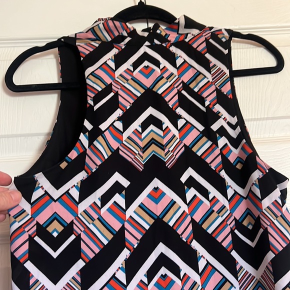 Socialite Multicolored geometric dress - Picture 4 of 4